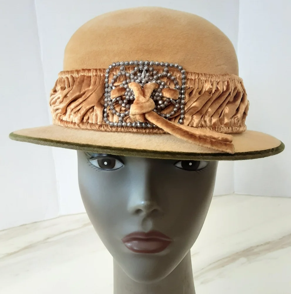 GLORY Cloche Yellow Mustard Wool Felt Green Velour Hat Sz S - Vtg 50's